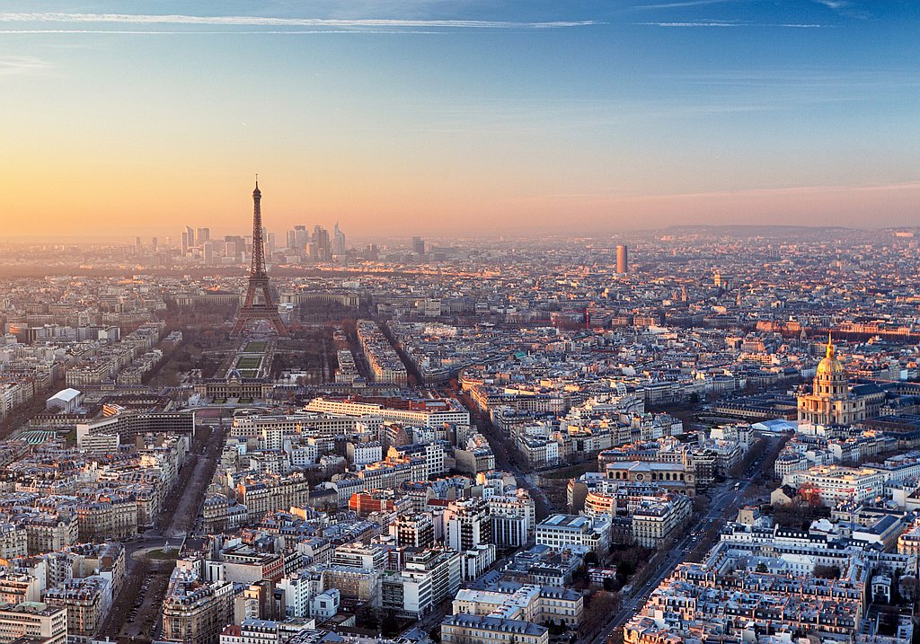 Paris city tour - guide via IQ Incoming